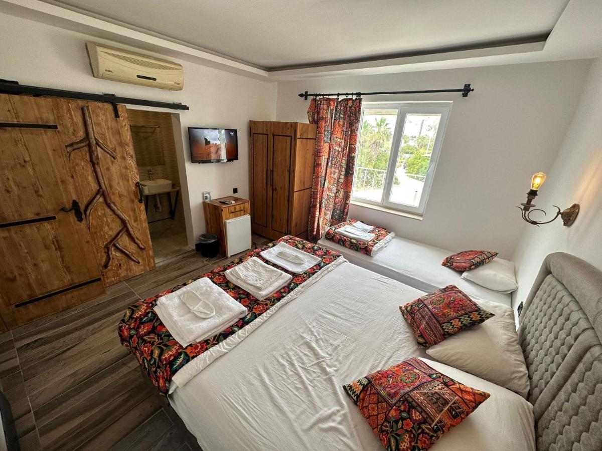White Country Boutique 3*