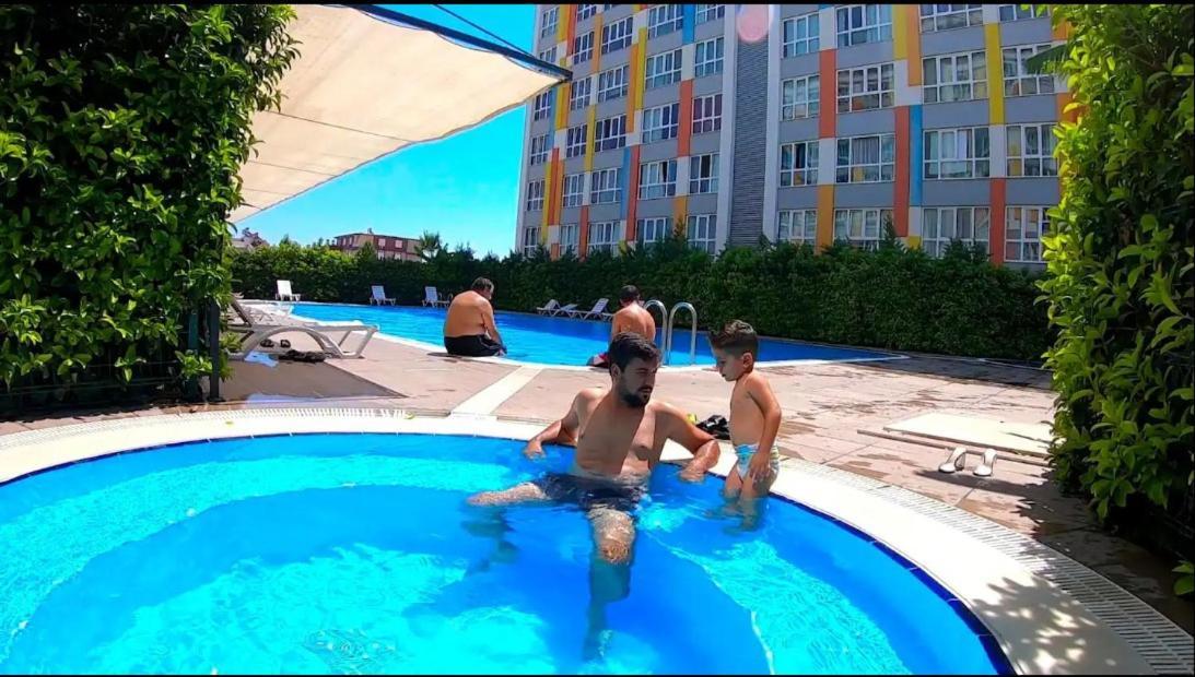 Legoland Complex Pool, Security Apartment