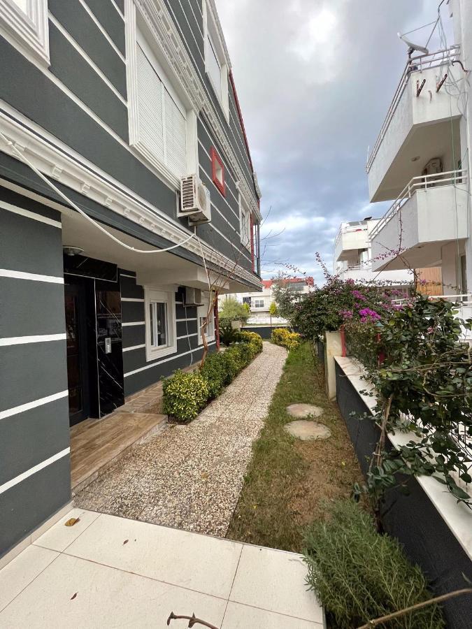 Apartment Avullar Palace Mit Pool In *
