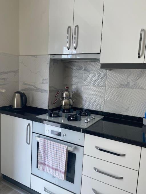 Apartment A House Where Whit Pleasure In The Center Of The