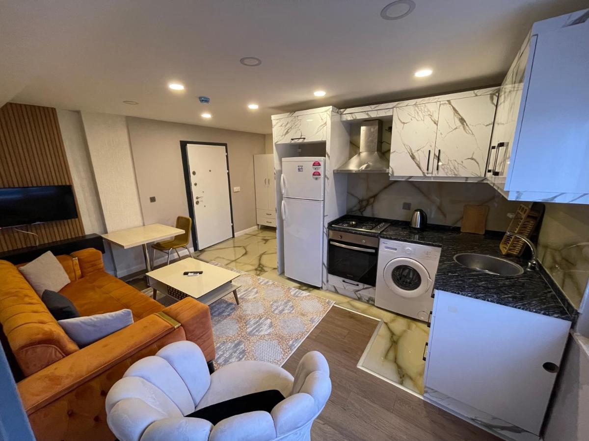Apartment Avullar Palace Mit Pool In