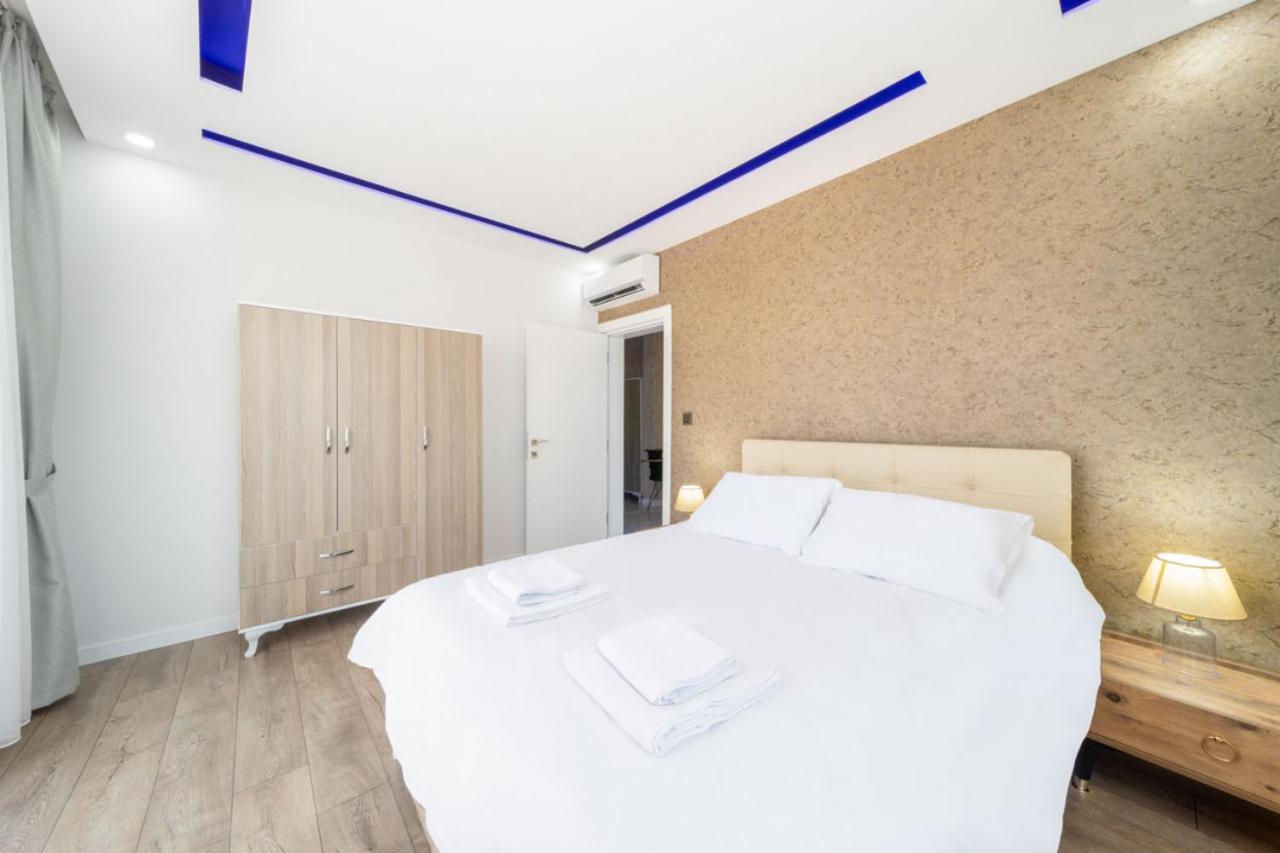 Modern And Central Duplex Near Beach In Apartment *