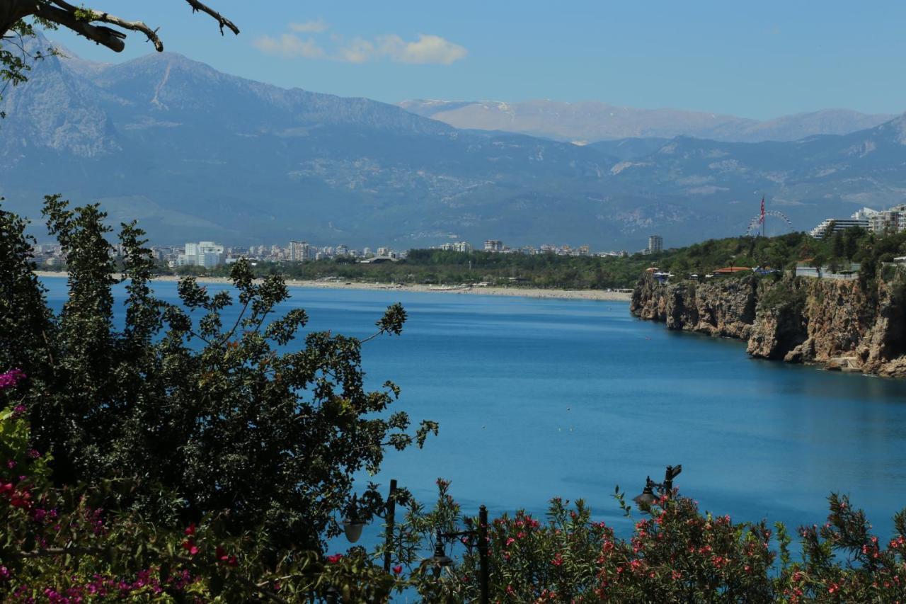 Emel Antalya