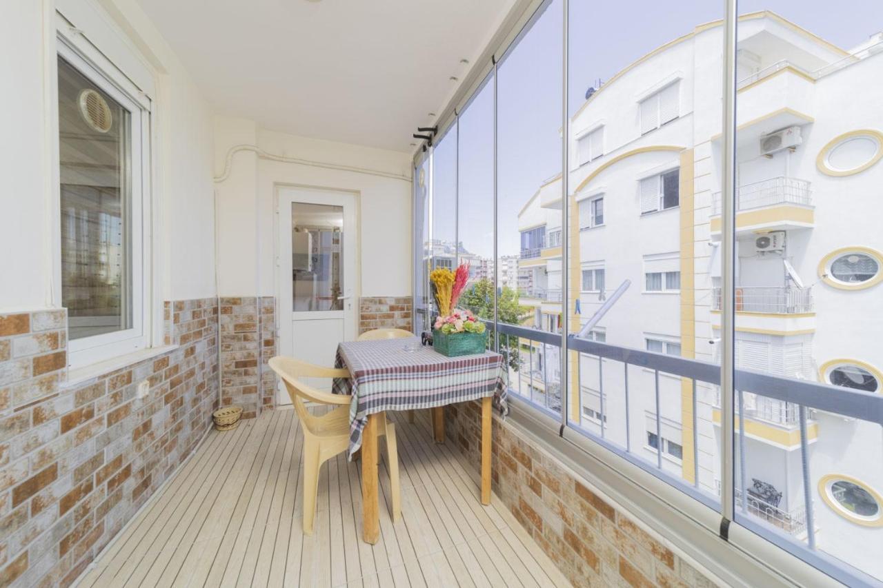 Apartment Flat Close To With Balcony In Konyaalti *