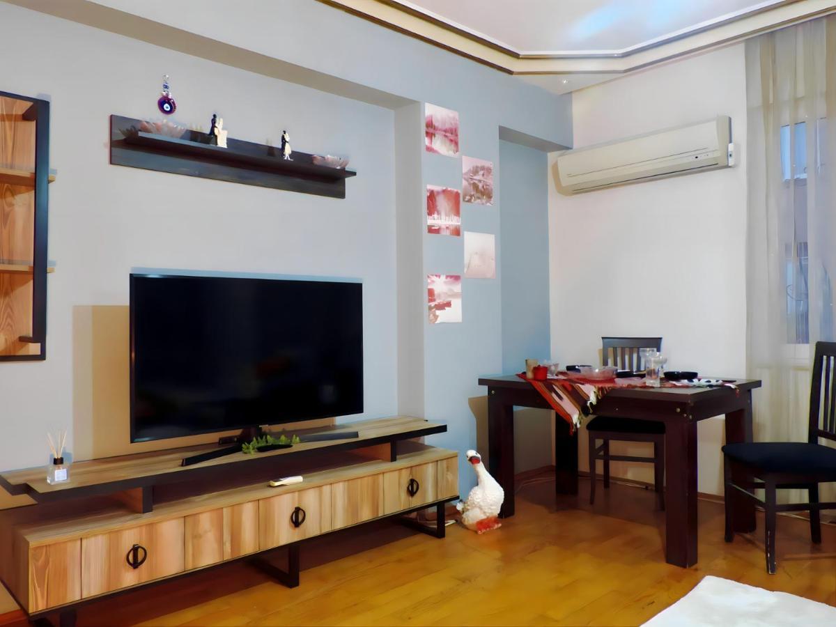 Apartment And Serene Flat With Balcony In Antalya