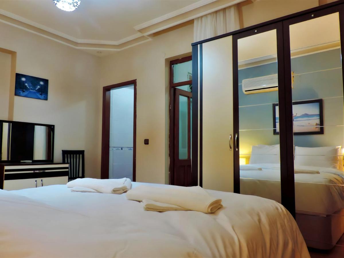And Serene Flat With Balcony In Apartment *