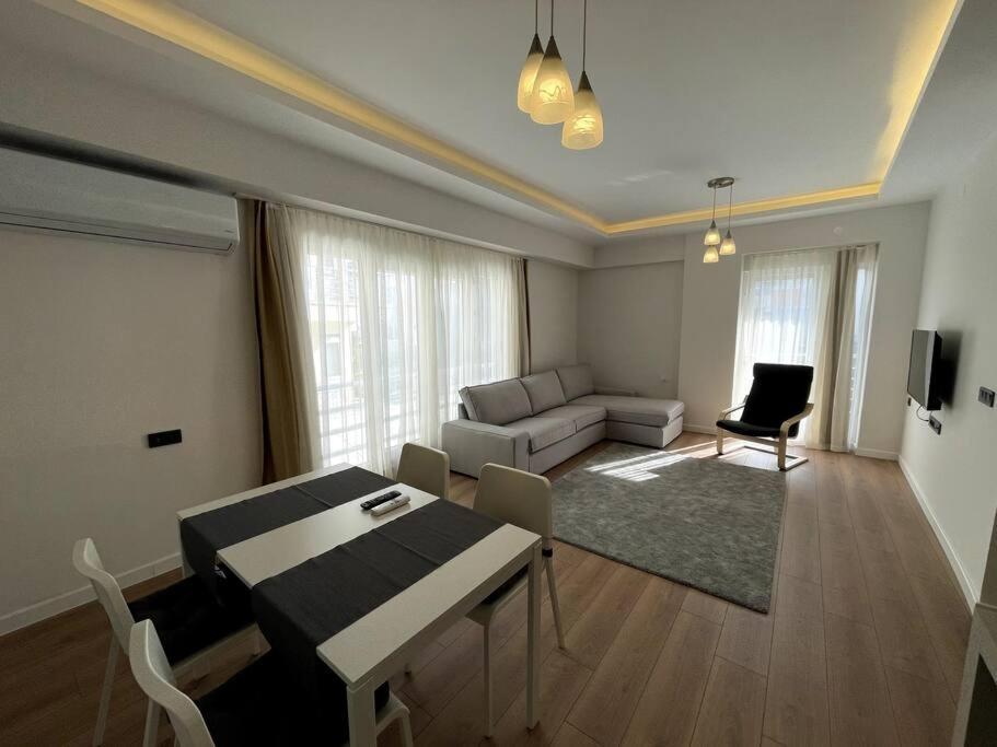 Riviera 100m Away From The Sea, 2 Bedroom *