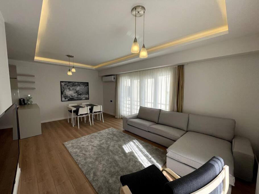 Apartment Riviera 100m Away From The Sea, 2 Bedroom *