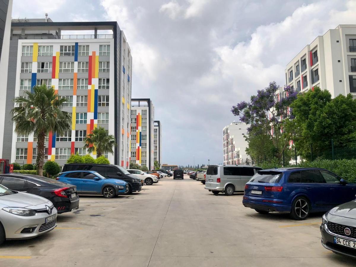 Legoland Complex Near The Airport Apartment