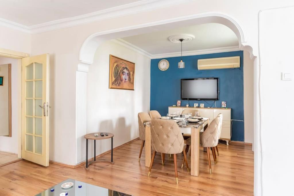 Myrixoss Apartment *