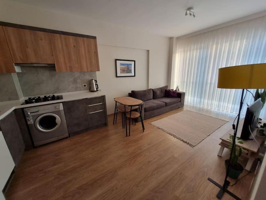 Comfy Close To Airport Daire Antalya