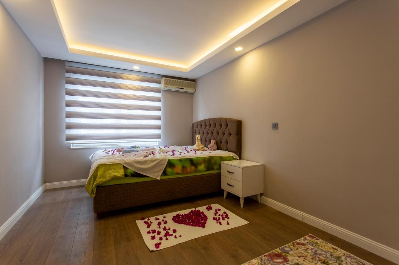 Avullar Palace Mit Pool In Apartment