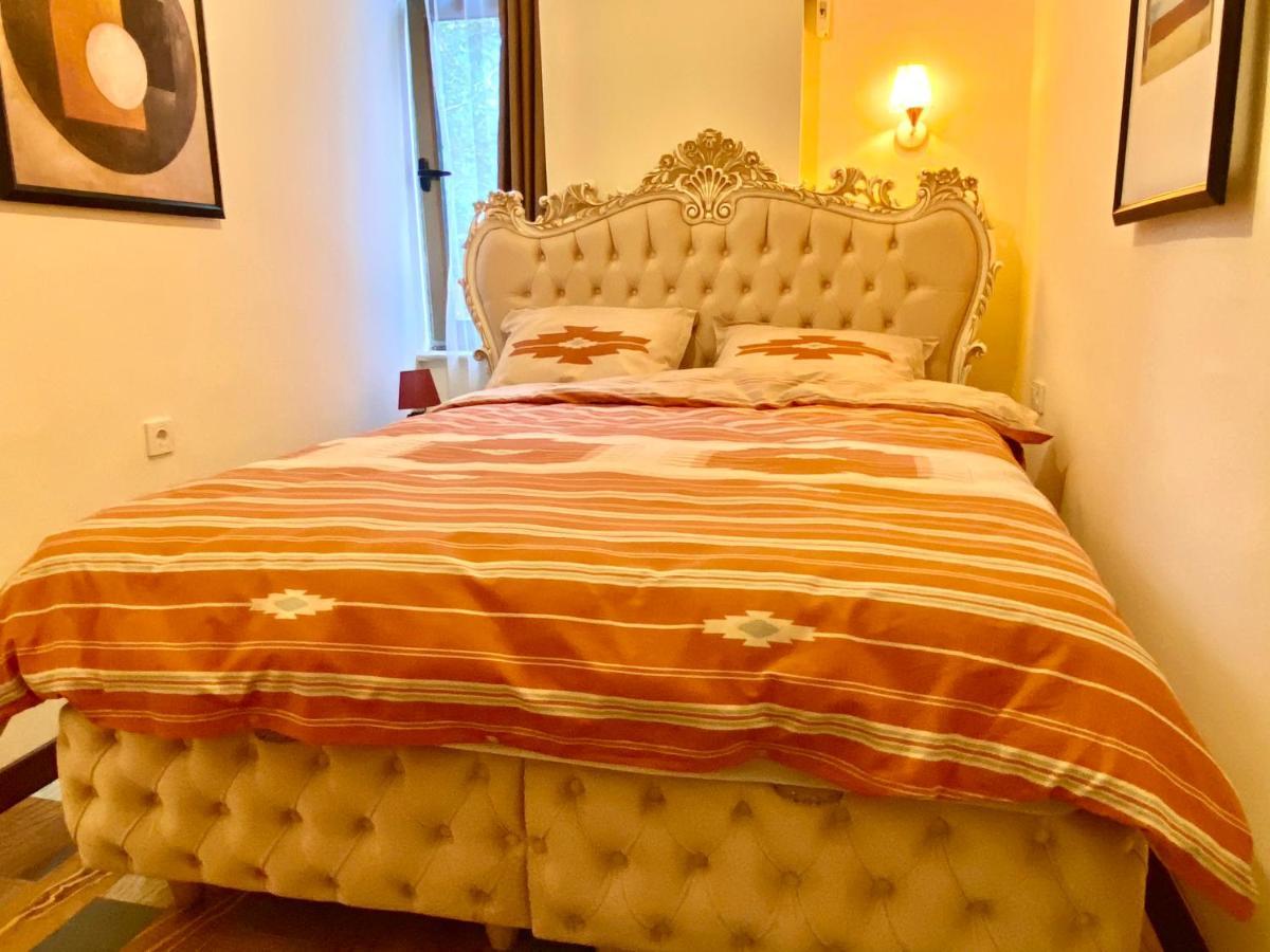 Old Town Class Homes Apartment *