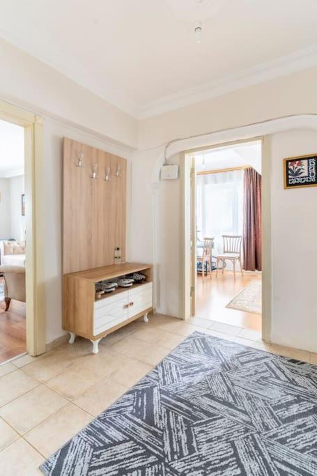 Myrixoss Apartment