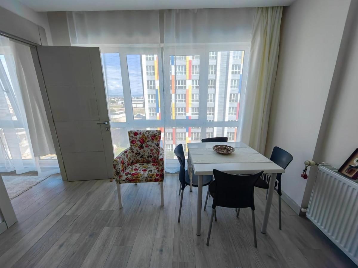 Selin's With Pool View Apartment