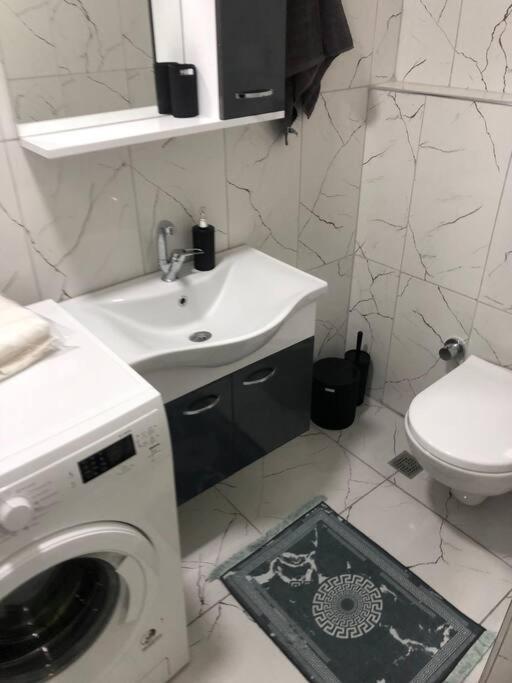 Apartment Central Location In The City *