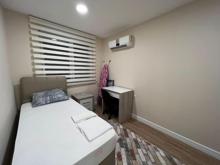 Erasta Avm 2dk Konyaalti Plaji 3km Genis Daire'16' Apartment