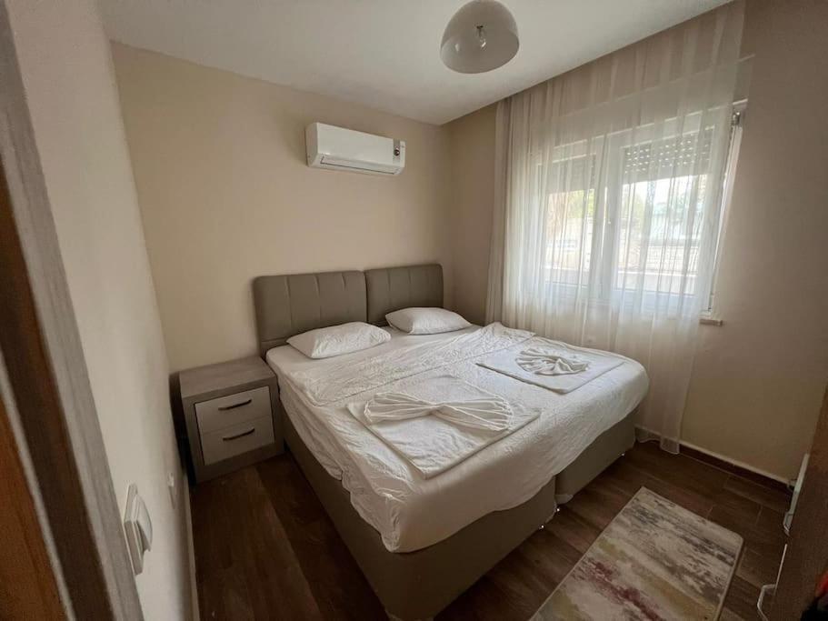 Muhtesem Konum, Genis Daire'2' Apartment