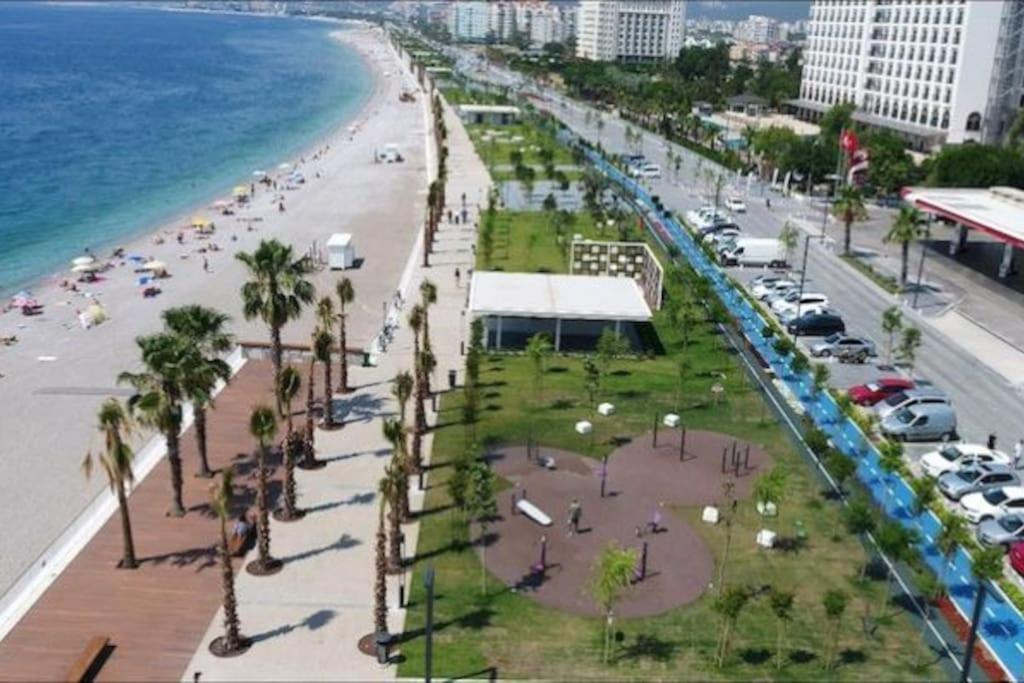 Sik, Merkezde Denize 3 Km Kueltuer Kafeler Cd. 2 Dk '12' Antalya