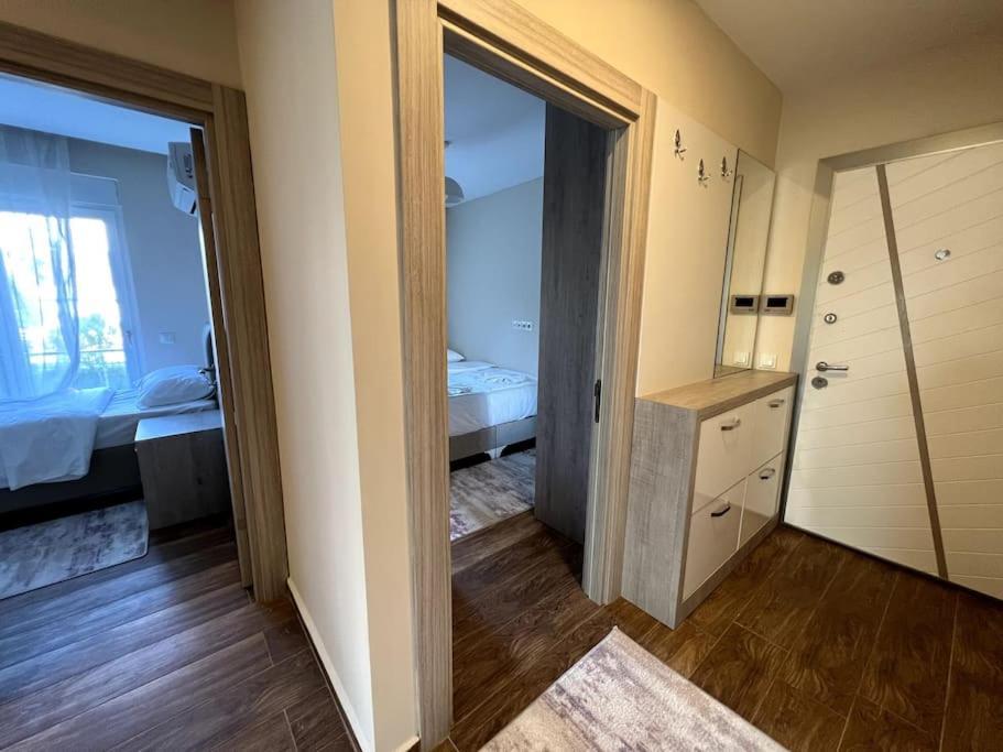 Sik, Merkezde Denize 3 Km Kueltuer Kafeler Cd. 2 Dk '12' Apartment