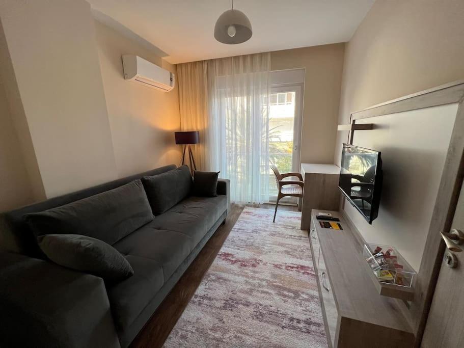 Merkezi, Sik, Denize 3 Km Kueltuer Kafeler Cad. 2 Dk '13' Apartment *