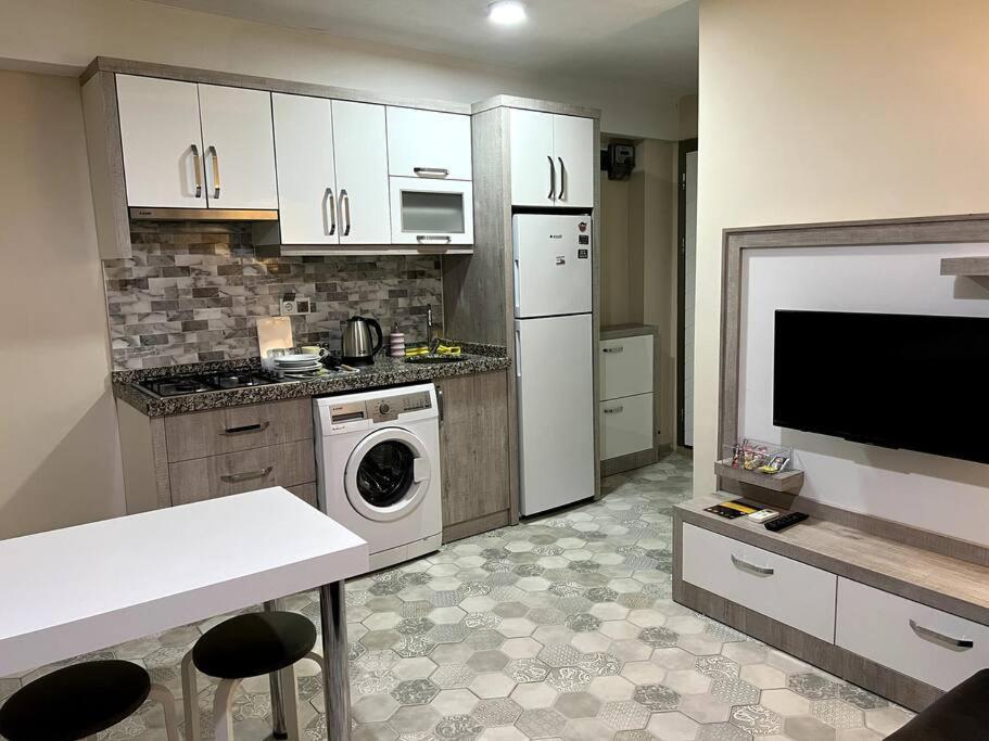 Basement Floor, Erasta Mall Karsisi, 1+0 Stuedyo '23' Apartment Antalya