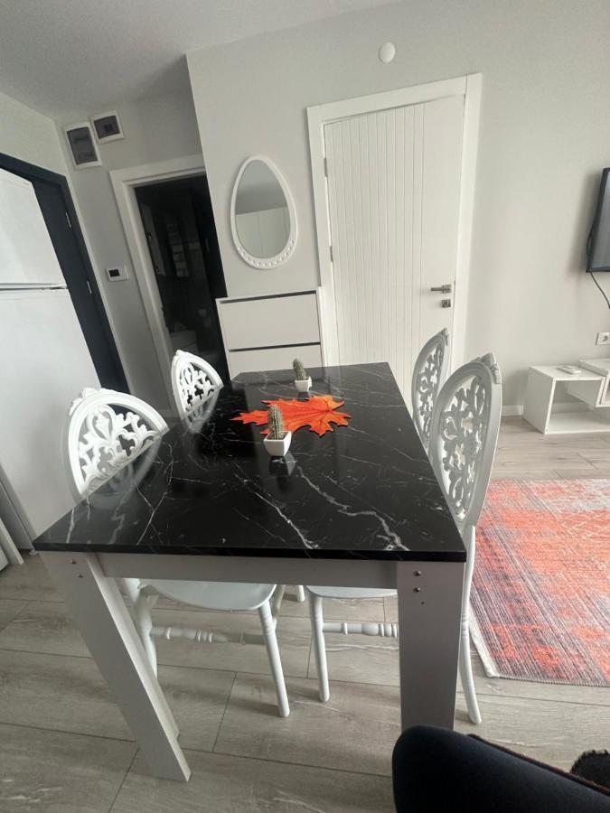 Havalimani Ve Avm Yakini Havuzlu Lux1+1 Ozel Fiyat Apartment *