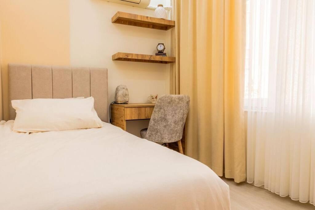 Down Town Two Bedrooms Stylish Apartment *