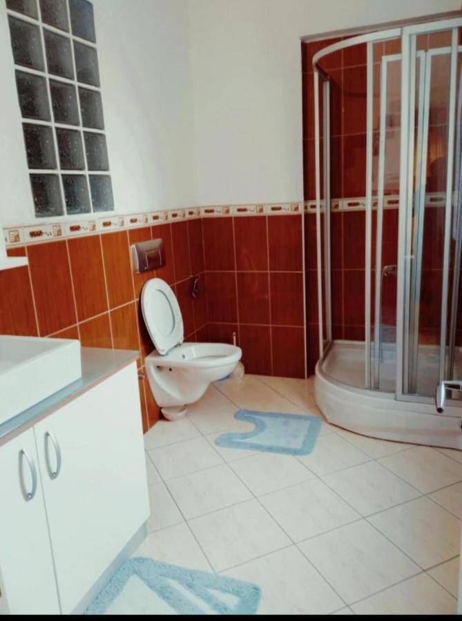 Apartment Flat *