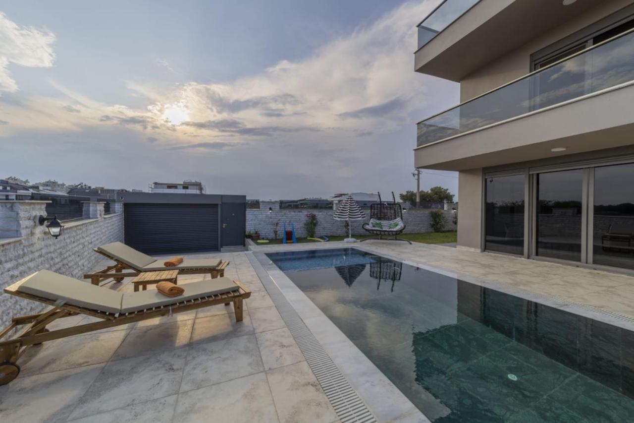 Villa Luxury With Private Pool Close To Lara Beach *