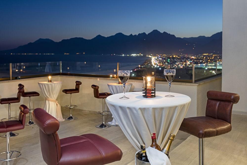 Hotel Oezkaymak Falez Antalya