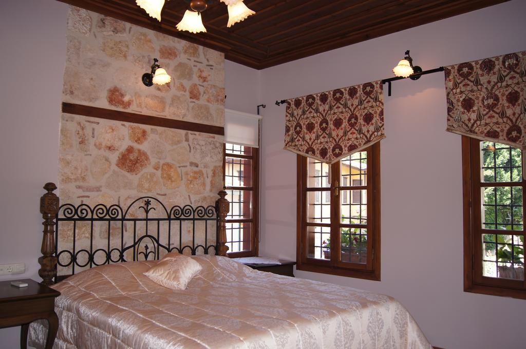 Candle Suites Hotel