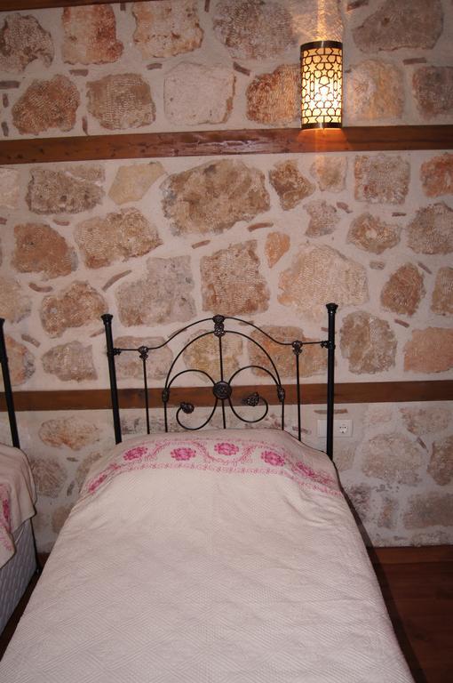 Candle Suites Hotel 4*