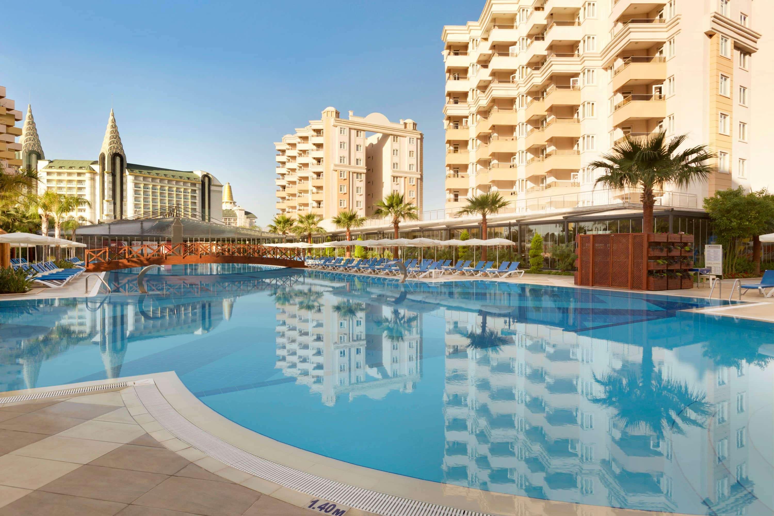 Hotel Ramada By Wyndham Lara