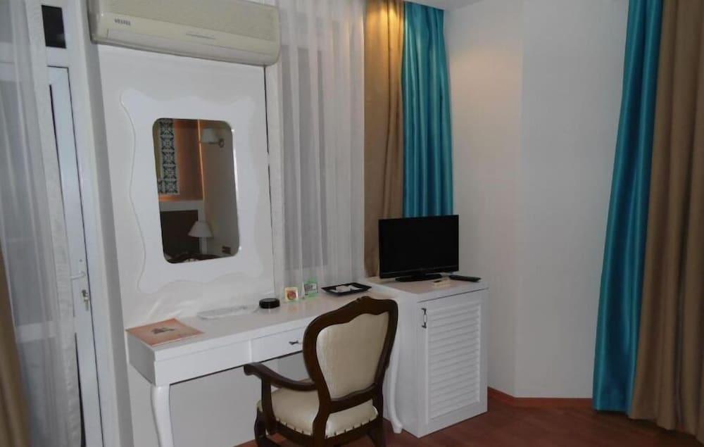 Nasa Flora Otel 2*