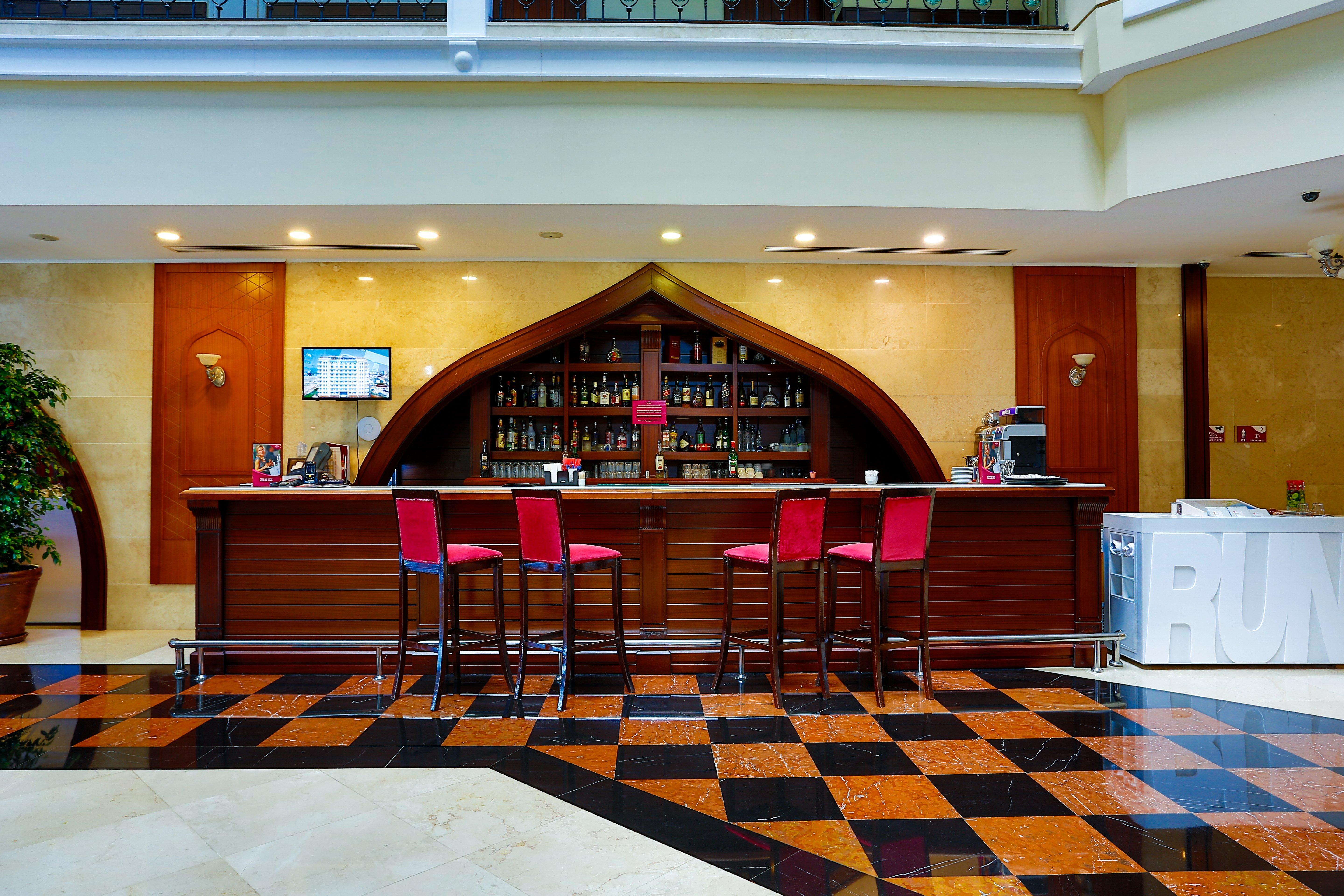 Crowne Plaza By Ihg 5*