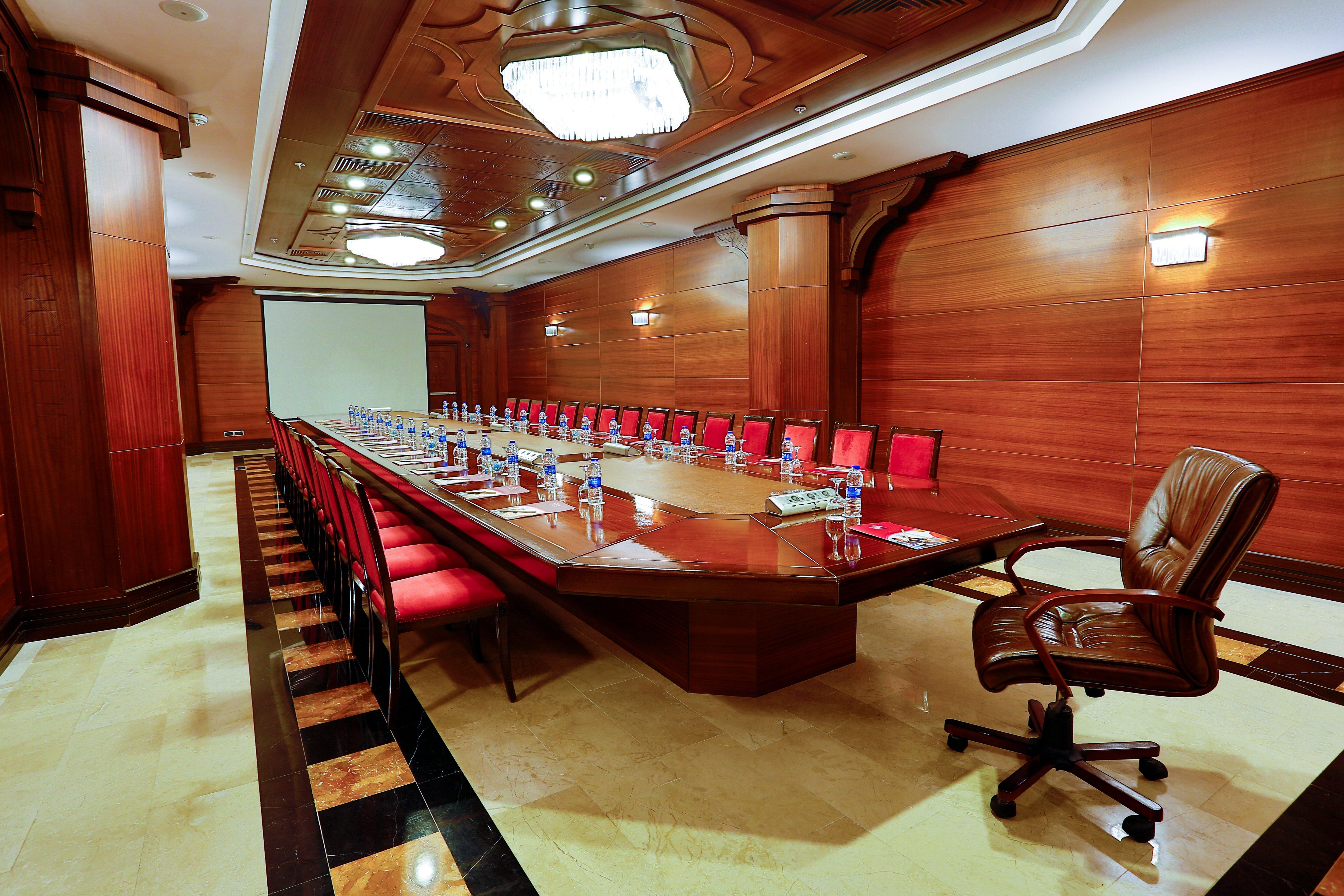 Crowne Plaza By Ihg
