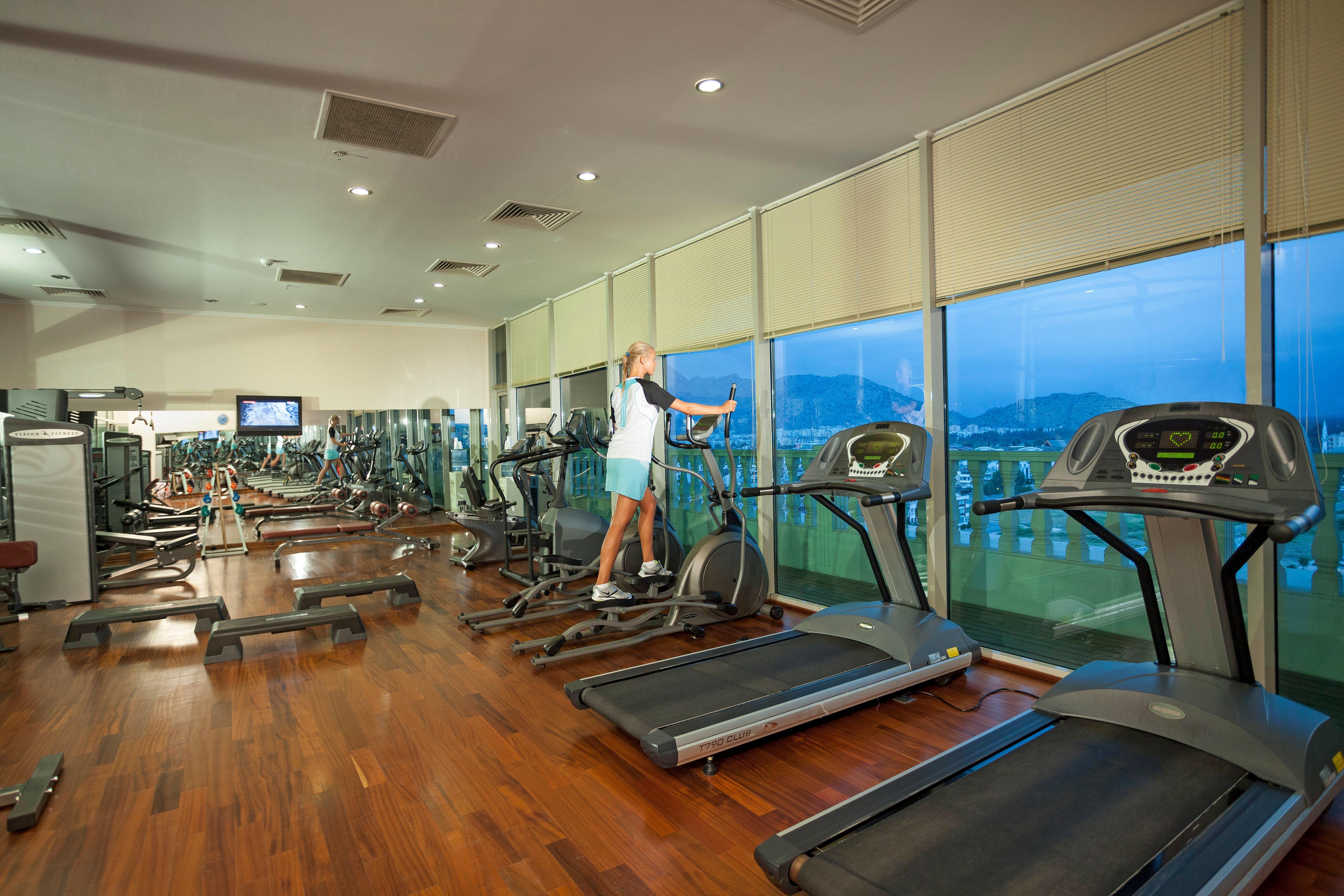 Crowne Plaza By Ihg 5*
