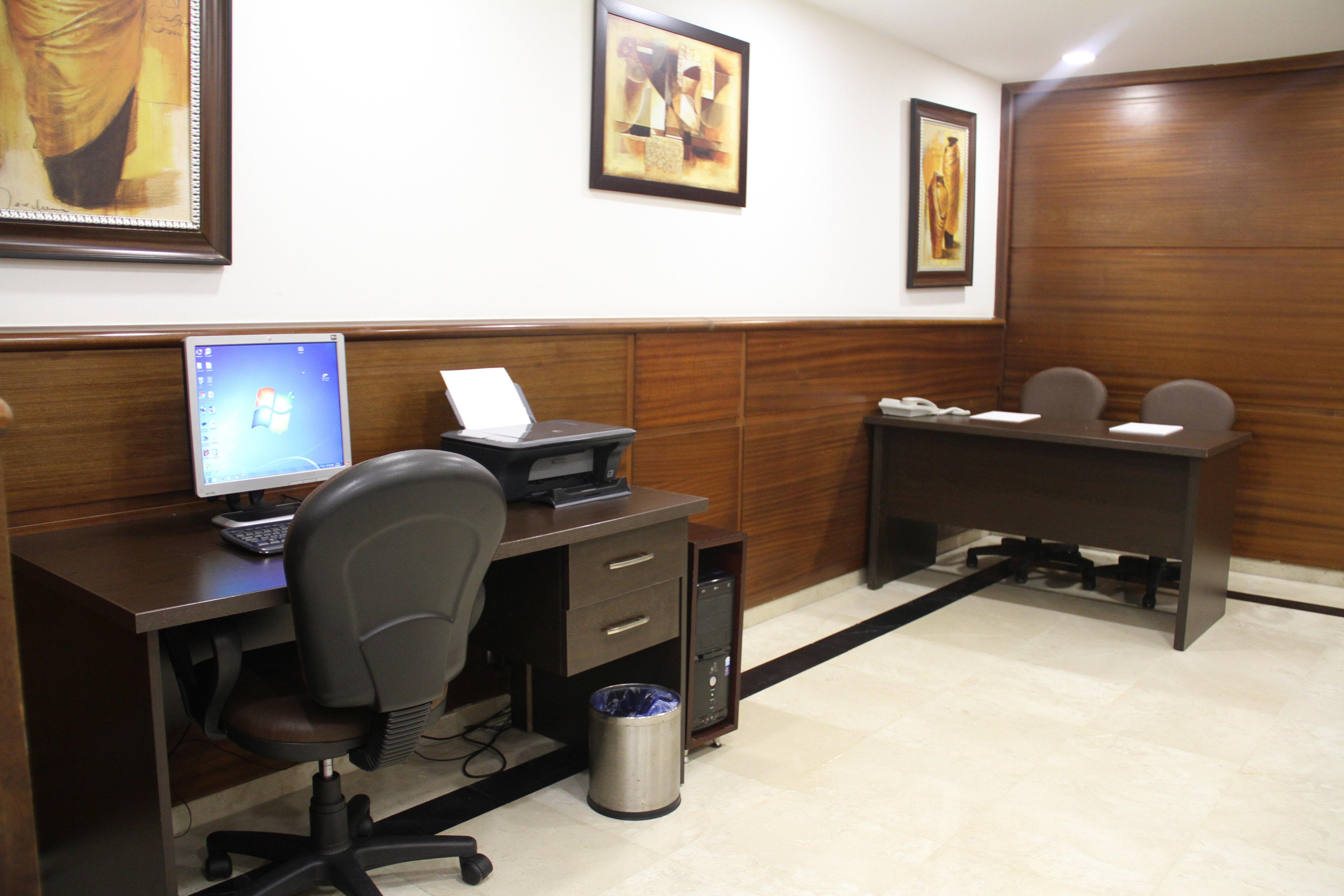 Crowne Plaza By Ihg Hotel 5*