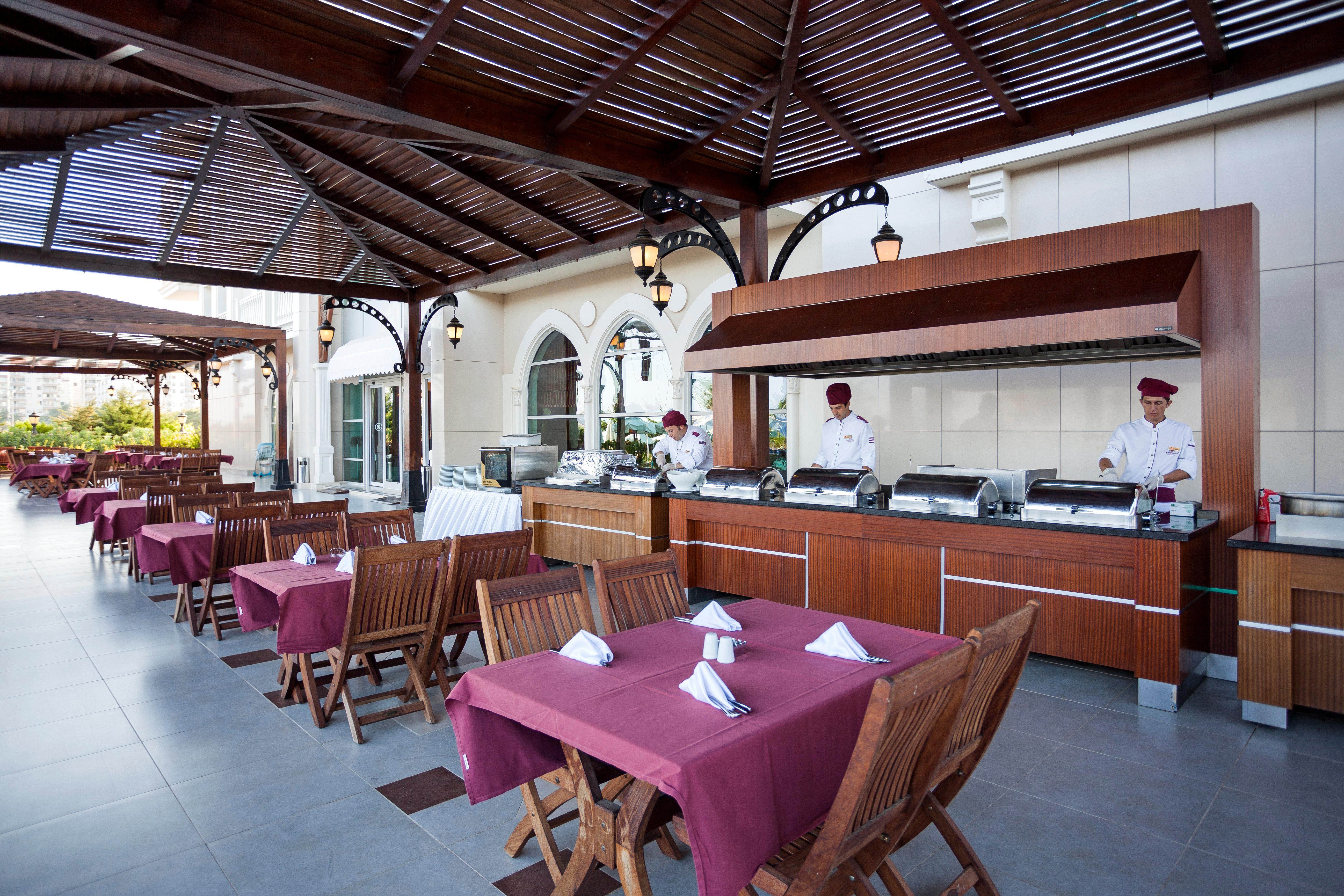 Hotel Crowne Plaza By Ihg Antalya