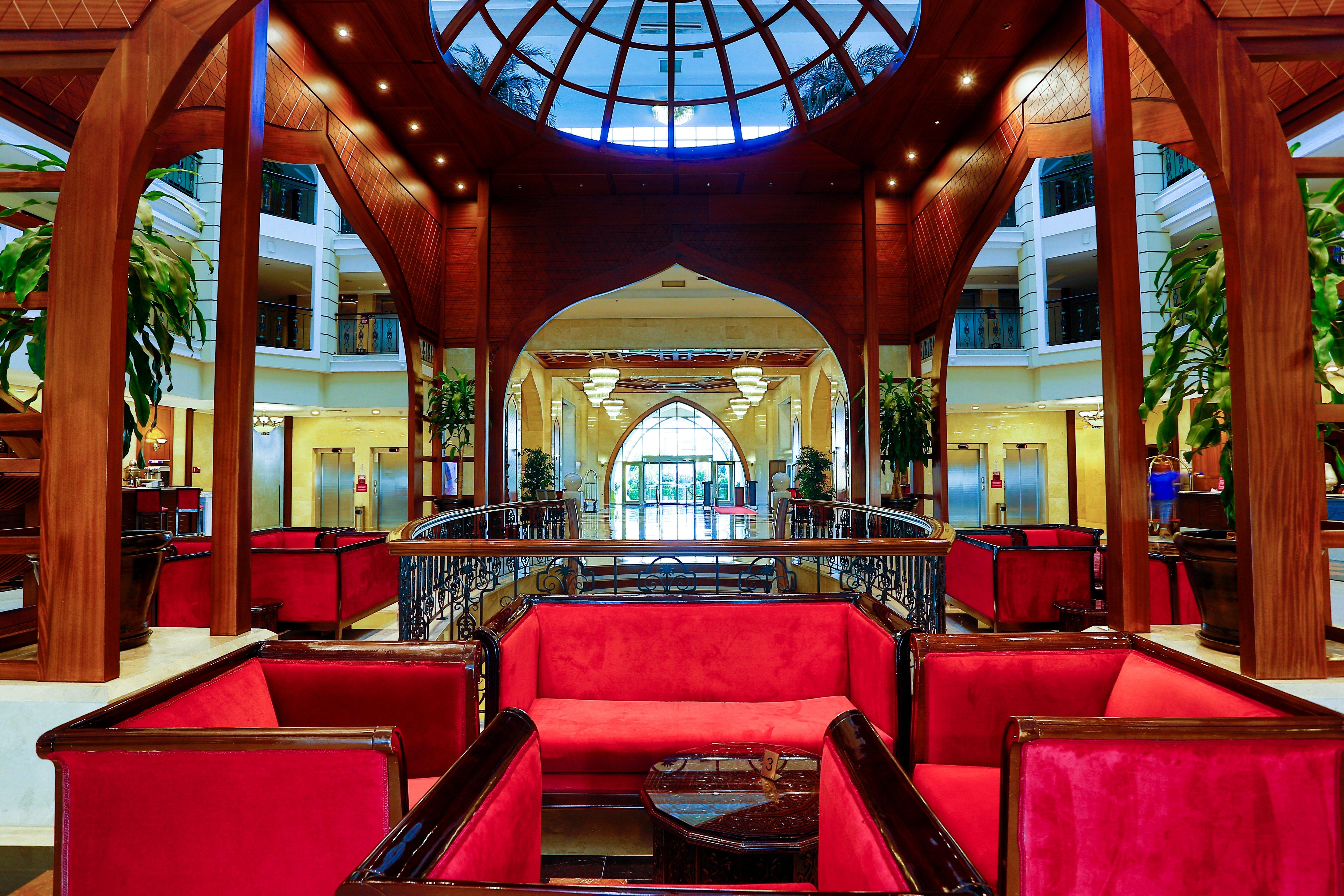 Crowne Plaza By Ihg Hotel 5*