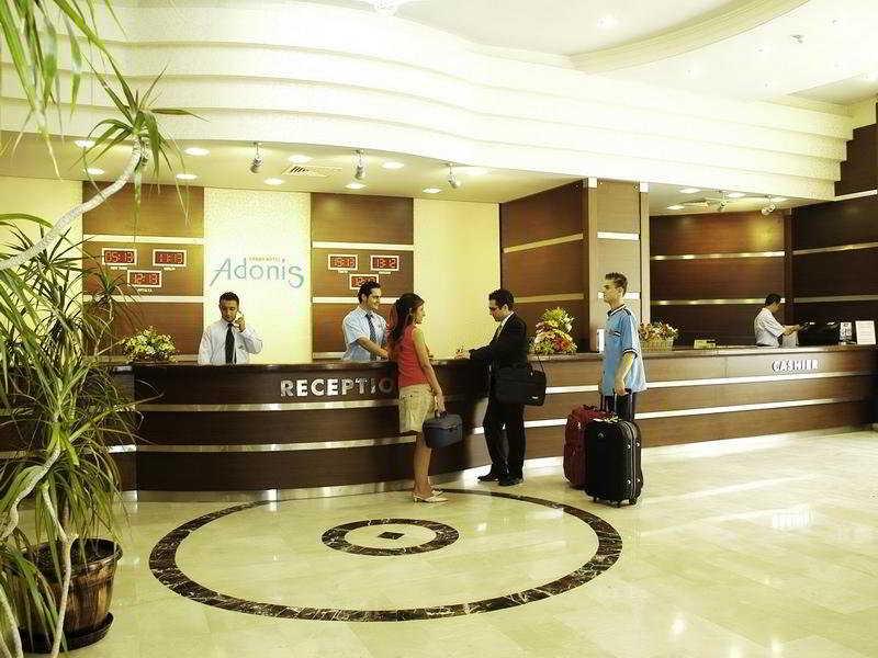 Otel Adonis