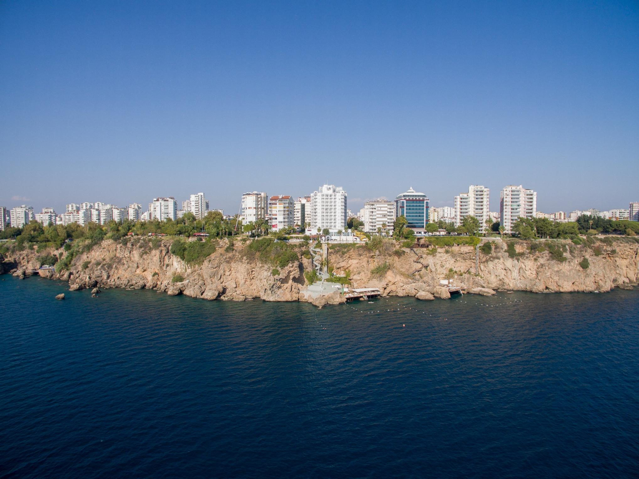 Adonis Otel 4*