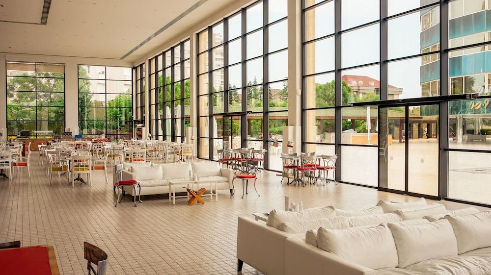 Hotel The Marmara