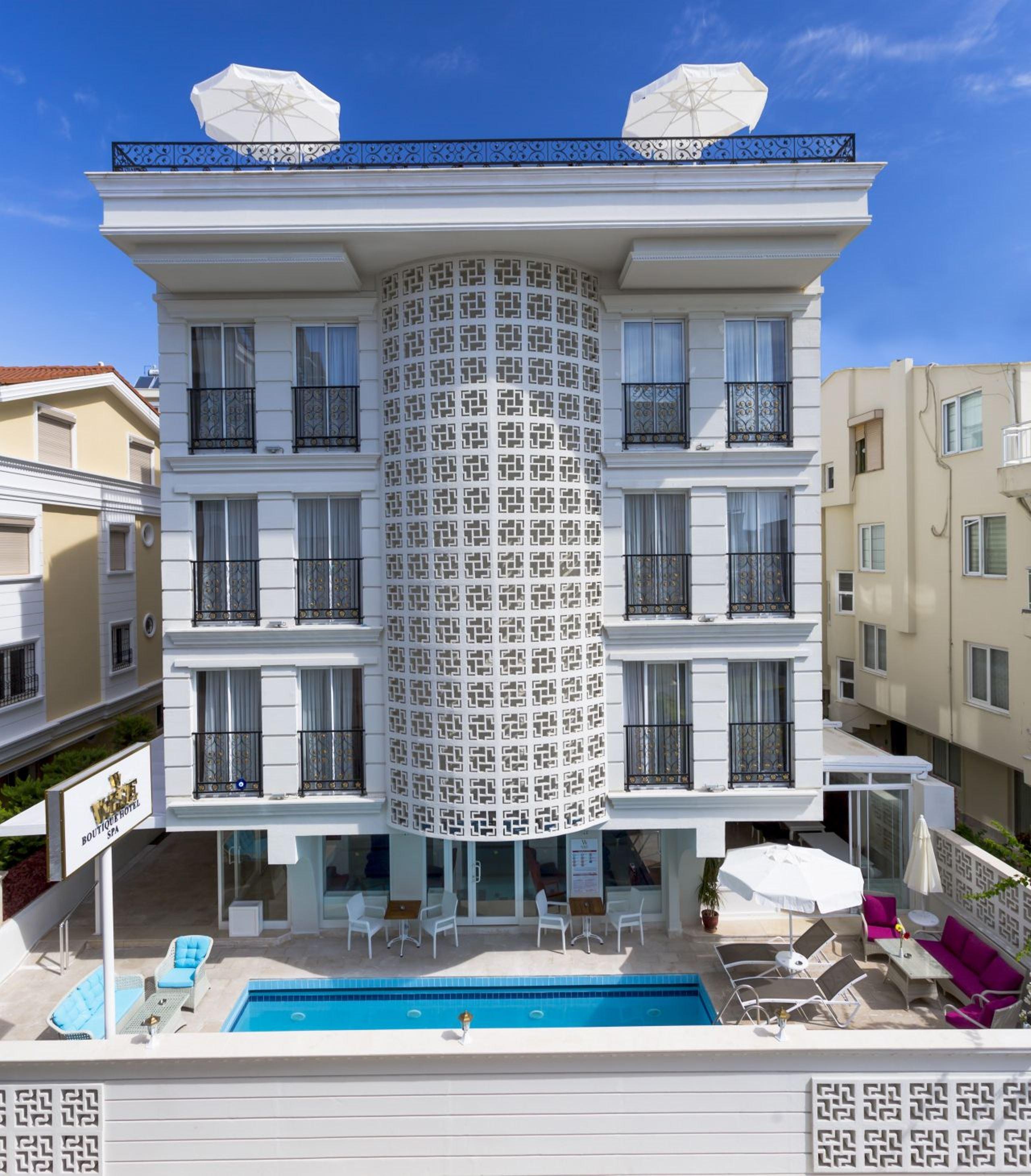 Wise & - Adults Only Otel