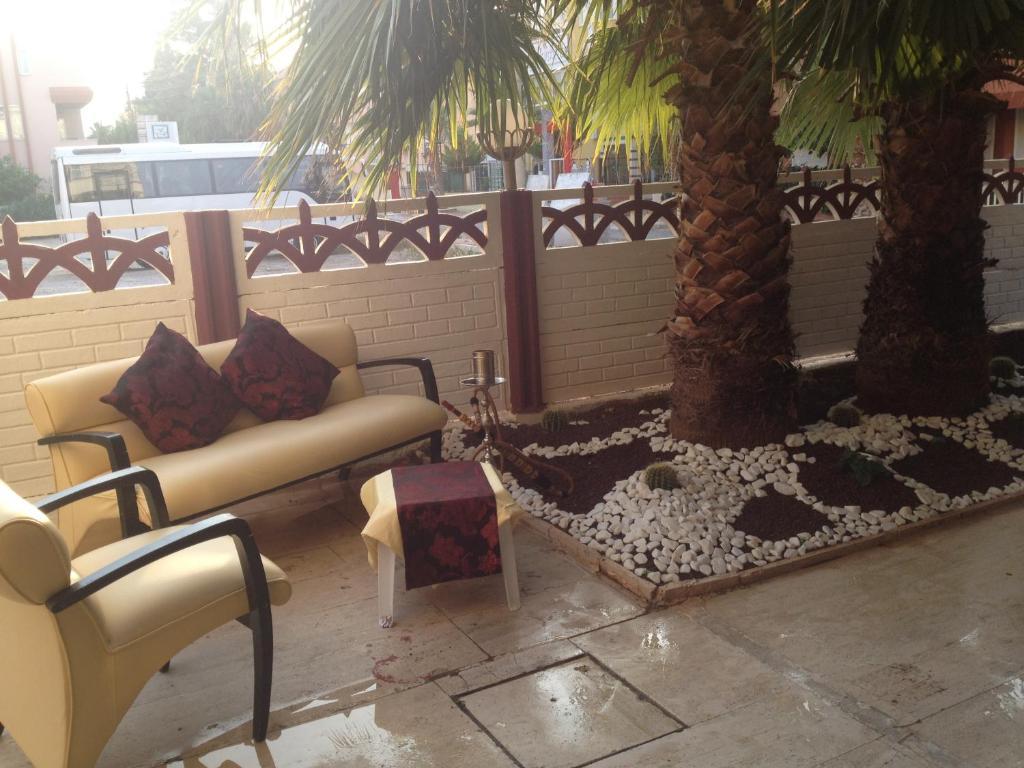 Queen Ra Hotel 3*