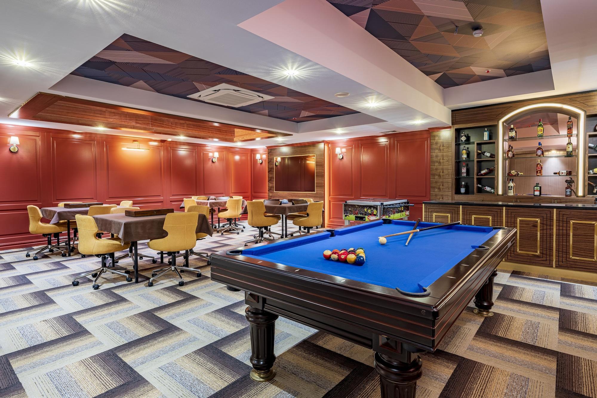 Elysium Hotel 2*