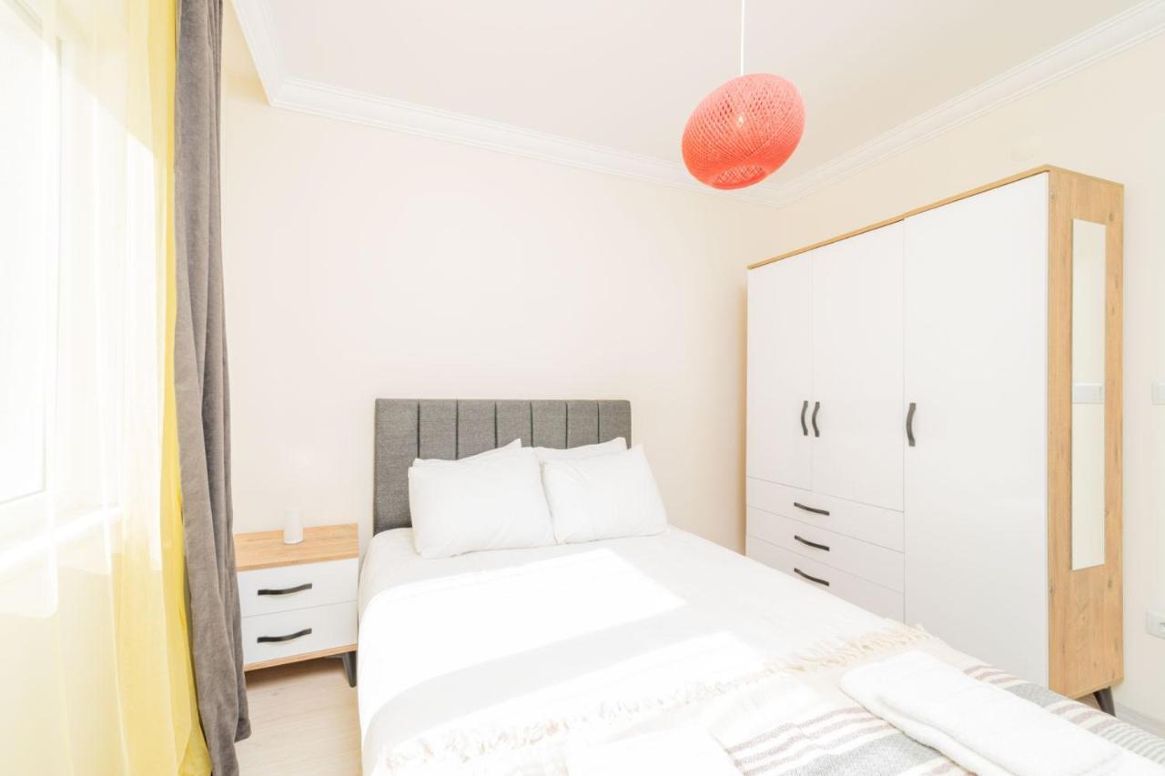 Apartment Luminous Flat W Shared Pool 5 Min To Lara