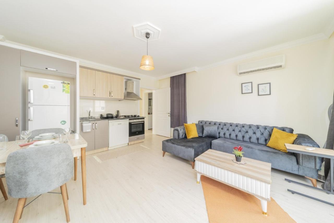 Apartment Luminous Flat W Shared Pool 5 Min To Lara