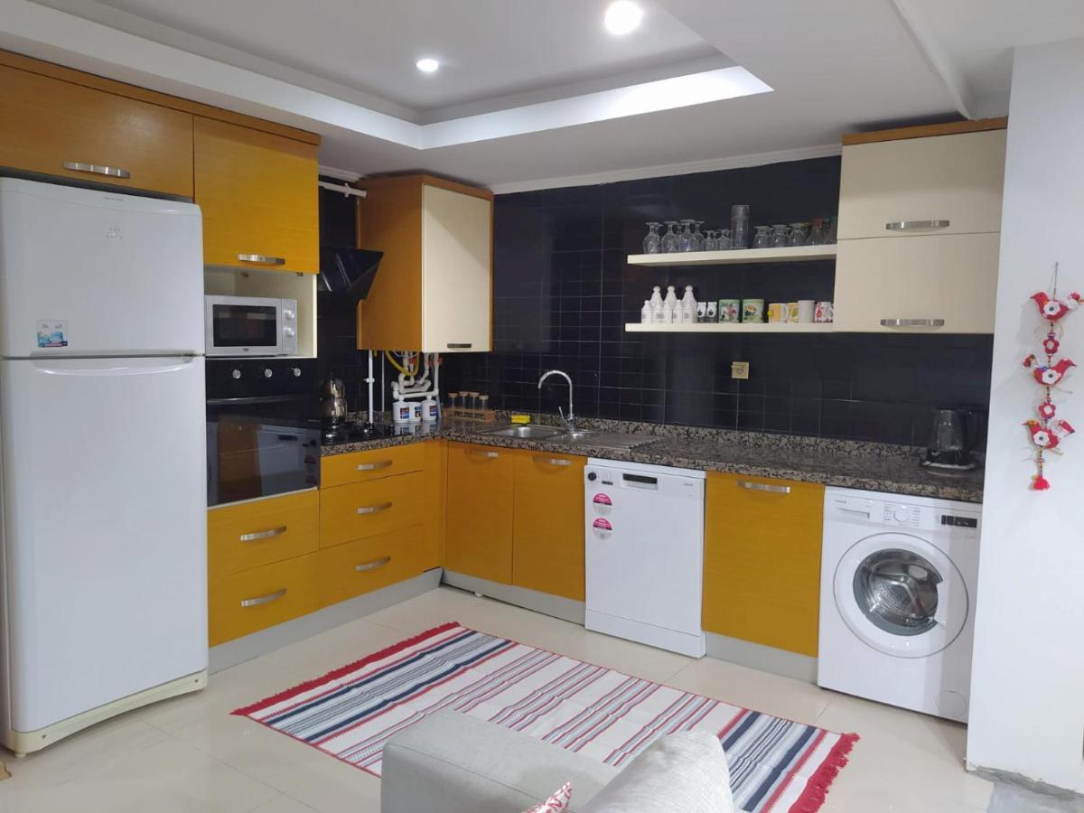 Apartment Zara Park Attalos *